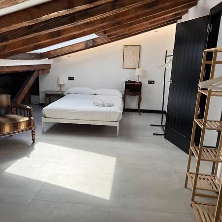 M Granados 1 Appartement *
